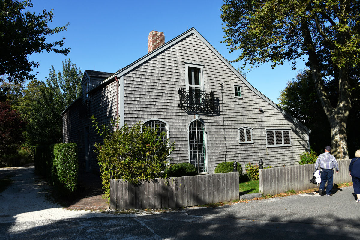 125 The Greater Light was originally a livestock barn in the late 18th century and was transformed into a summer home by eclectic Quaker sisters in the 1930s..jpg